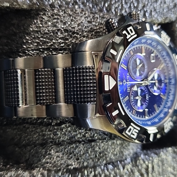 INVICTA 3 Watch Set with CASE LOT - Picture 10 of 10